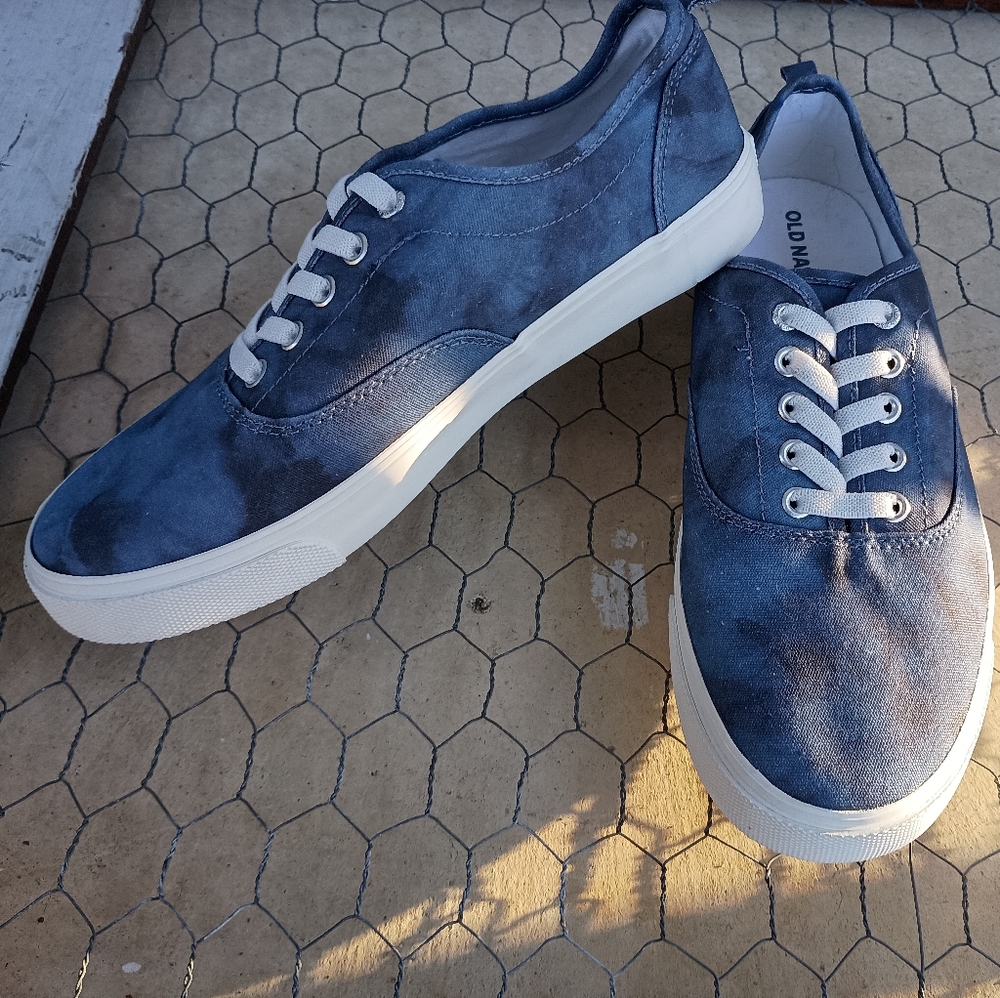 NWOT! Old Navy Women's Slip on blue shoes